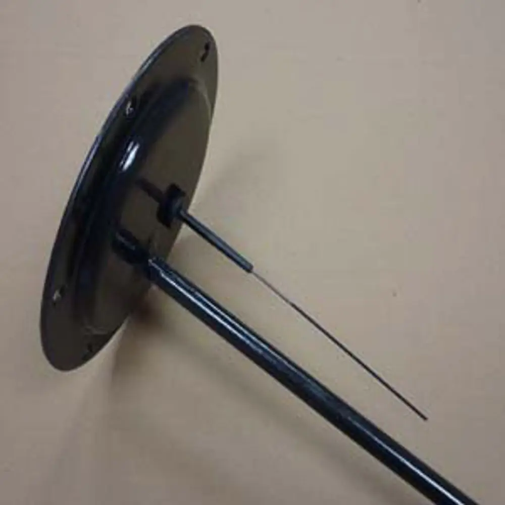 Reinigungsdeckel mit T.A. Anode von Remeha, schwarze Metallkonstruktion mit runder Basis und zwei angeschlossenen Drähten.